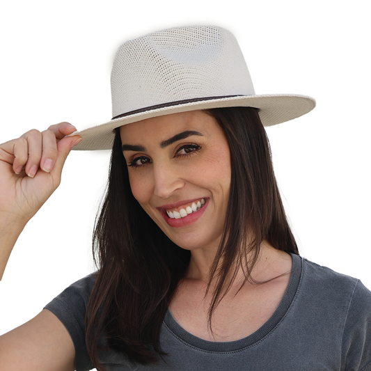 Chapéu de Lona com Botton