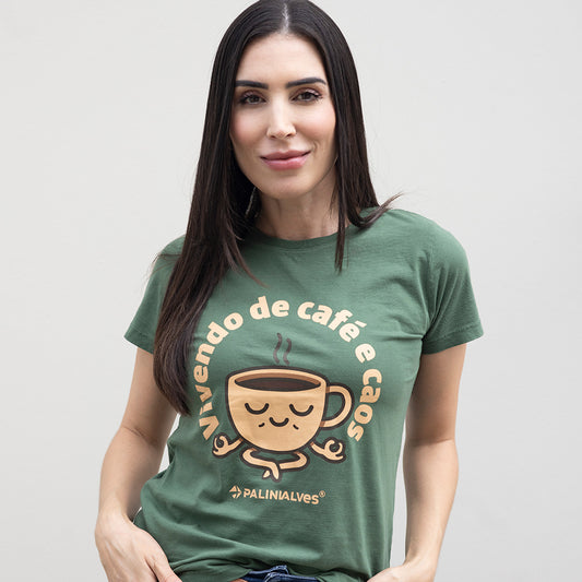 Camiseta Feminina Verde Café e Caos