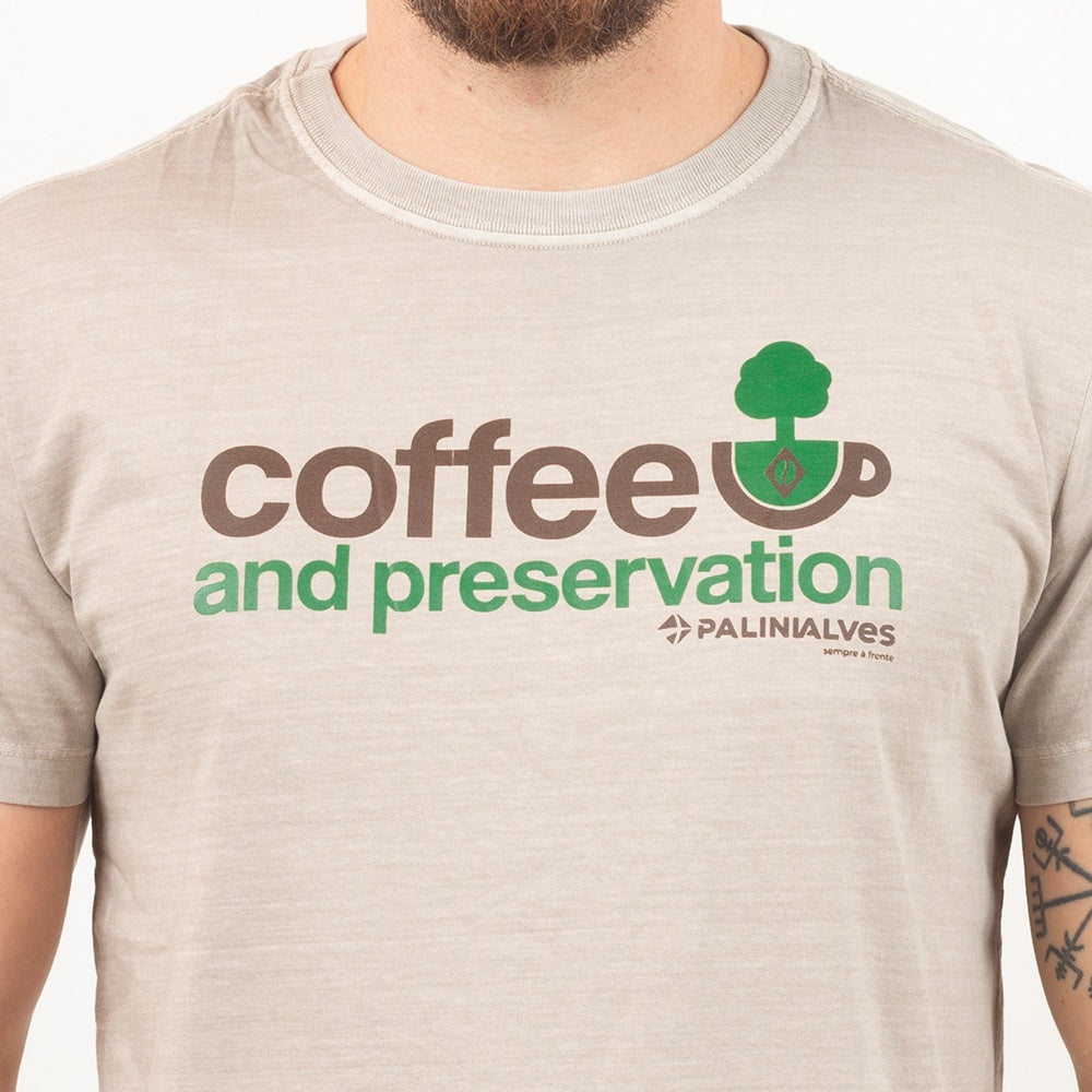 Camiseta Masculina Marrom Claro Coffee and Preservation